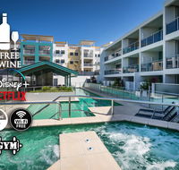 3BR Coolum Beach Escape  Courtyard Pool Spa Tennis - Accommodation Nelson Bay