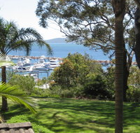 4 'Sailfish' 46 Magnus Street- water views and close to the marina - Accommodation Nelson Bay