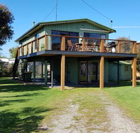 4 Bounty - Accommodation Nelson Bay