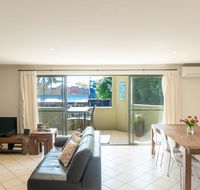 4/4 On First - Accommodation Nelson Bay