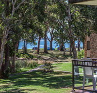45 'Bay Parklands' 2 Gowrie Ave - pool tennis court spa  across the road to the beach - Accommodation Nelson Bay