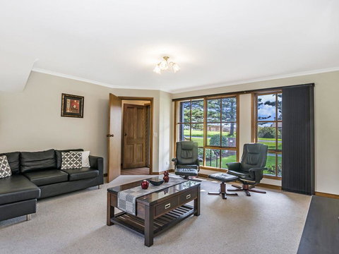 45 On REGENT - Nelson Bay Accommodation.com 3