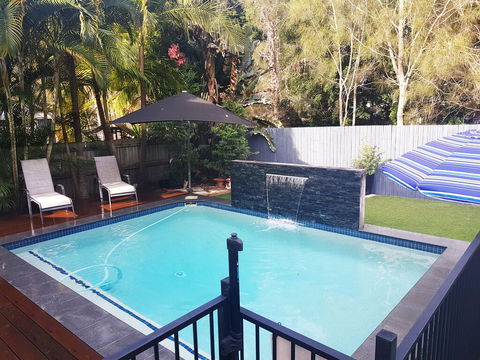 5 Bedroom Luxury Villa - Hope Island - Accommodation Nelson Bay 0