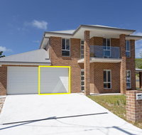 5 Bent Street - huge house with Foxtel  Aircon - Accommodation Nelson Bay