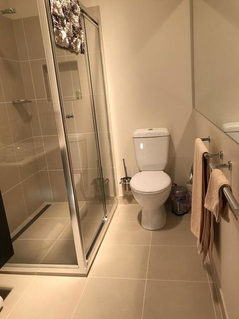 5 Star Room With Own Bathroom - Singles, Couples, Families Or Executives - Accommodation Nelson Bay 2