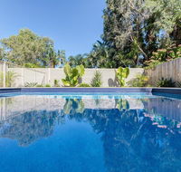 59 Banksia Avenue Coolum Beach - Pet Friendly Linen included 500 BOND - Accommodation Nelson Bay