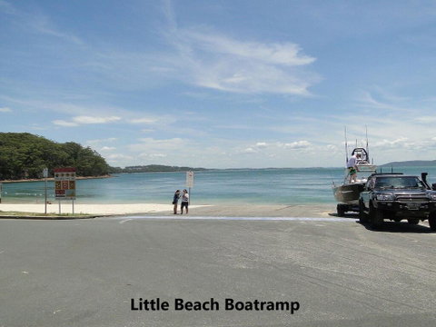 6 'Intrepid' 3 Intrepid Close - Right On The Waterfront - Accommodation Nelson Bay 1