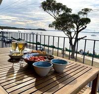 6 'SHOAL TOWERS' 11 SHOAL BAY RD - STUNNING WATER VIEWS  PERFECT LOCATION - Accommodation Nelson Bay