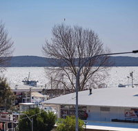 6 'Tradewinds' 110 Victoria Parade - excellent CBD location with water views - Accommodation Nelson Bay