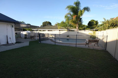 62 Tingira Close - Modern Lowset Home With Swimming Pool, Outdoor Area, Ample Parking. Pet Friendly - Accommodation Nelson Bay 2