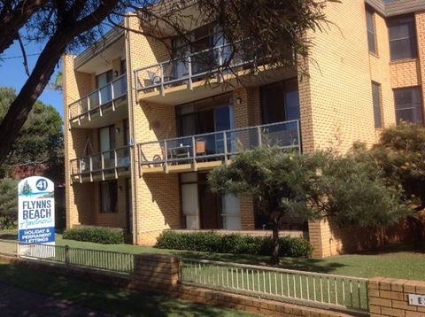 7 Flynn's Beach Apartment - Accommodation Nelson Bay 0