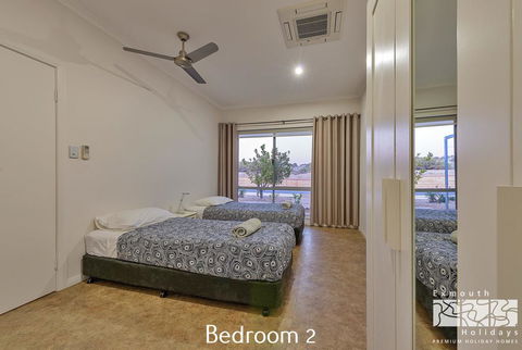 78 Madaffari Drive - PRIVATE JETTY And Pool - Accommodation Nelson Bay 0