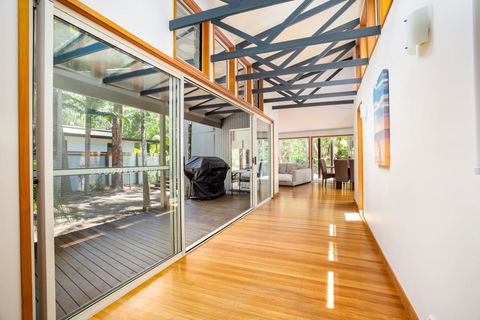 8 Satinwood Drive - Rainbow Shores, Architecturally Designed, Pool, Walk To Beach - Accommodation Nelson Bay 1