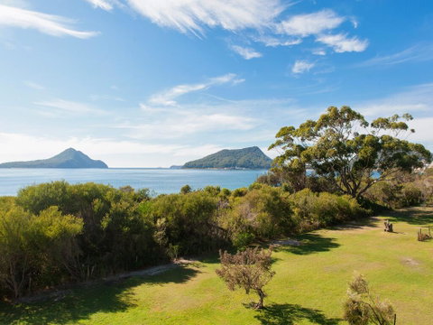 8 St. George Court - Accommodation Nelson Bay 0