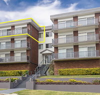 9 'Adriana' 83 Ronald Avenue - fabulous views  aircon - Accommodation Nelson Bay