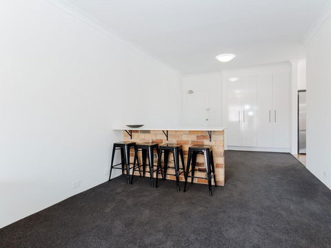 9 'Bronte Court', 17 Magnus Street - Renovated Unit With Filtered Views & Pool - Accommodation Nelson Bay 3
