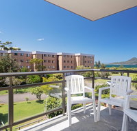 9 'Commodore' 6 Intrepid Close - SO CLOSE TO THE WATERS EDGE - Accommodation Nelson Bay