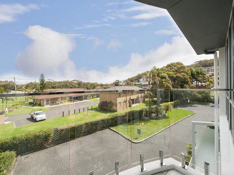 9 Cirrus @ Fingal Bay - Accommodation Nelson Bay 3