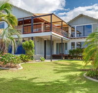 90 Cooloola Drive - Rainbow Beach Luxury Beach House Ocean Views - Accommodation Nelson Bay