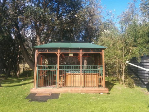 90 Mile Beach Escape - Nelson Bay Accommodation.com 2