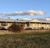 A Better Life Animal Sanctuary FarmStay - Private Two-Bedrooms Lounge Room  Bathroom  Toilet Shared Kitchen - Accommodation Nelson Bay