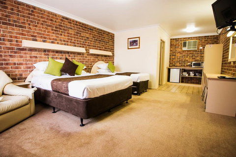 A Line Motel - Nelsons Bay Accommodation 1