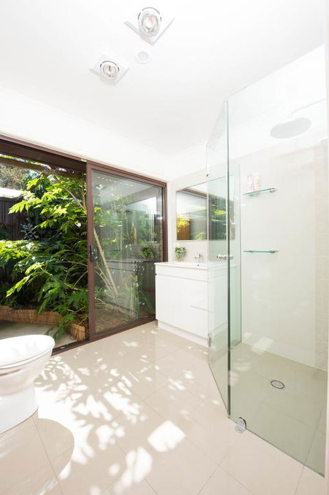 A Suite Spot In The Hills - Nelsons Bay Accommodation 3