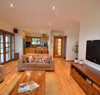 A View to a Hill - Accommodation Nelson Bay
