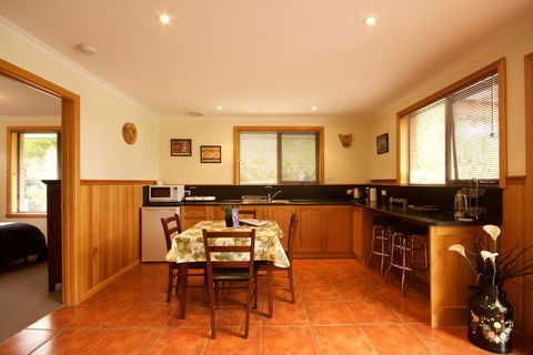Abs By The Bay - Accommodation Nelson Bay 2