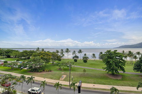 Acacia Court Hotel - Accommodation Nelson Bay 2