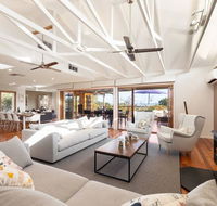 Acqua Vista - water view fireplace walk to beach - Accommodation Nelson Bay