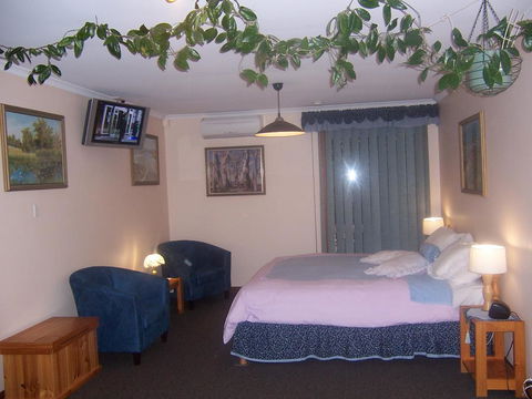 Adelaide Hills B&B Accommodation - Nelsons Bay Accommodation 3