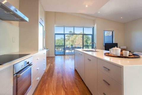Eagle Escape I Private Properties - Accommodation Nelson Bay 3