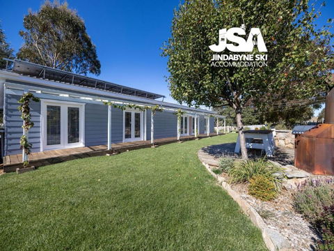 Edelweiss Cottage - Accommodation Nelson Bay 0