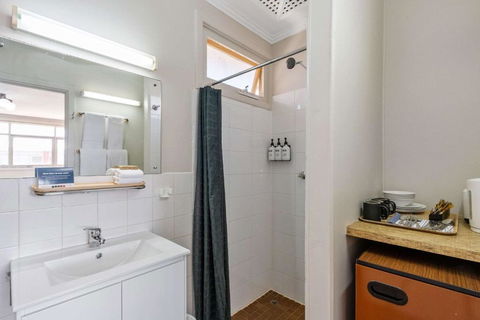 Econo Lodge Port Augusta - Accommodation Nelson Bay 3