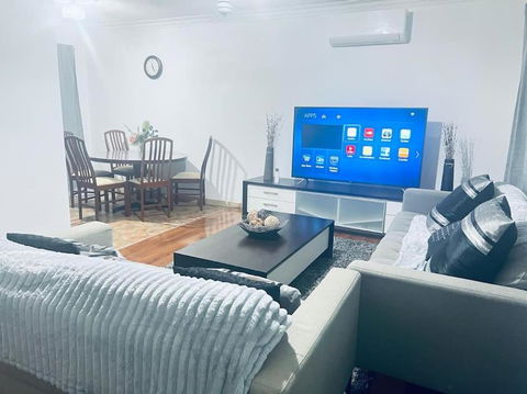 Elegant And Spacious Home + Gym - Nelsons Bay Accommodation 0