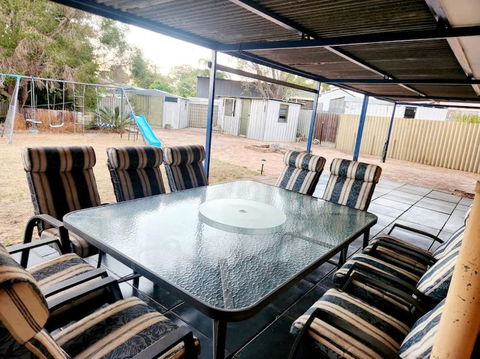 Elegant And Spacious Home + Gym - Nelsons Bay Accommodation 3