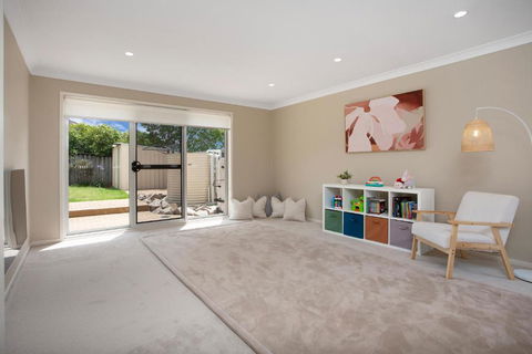 Entire Home In Park Central - Family-Friendly Getaway - Walk To Parks, Shops And Transport In Macarthur - Accommodation Nelson Bay 4