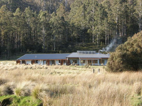 Forest Walks Lodge - Accommodation Nelson Bay 0