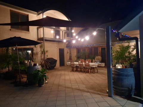 Frogmouth Hollow - Nelsons Bay Accommodation 3