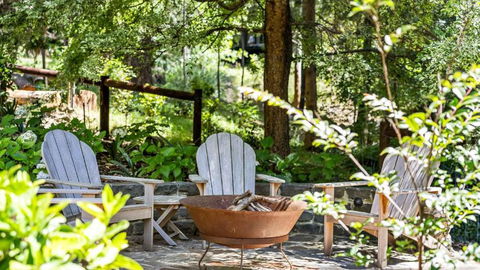 FROGWELL HOLLOW Immerse Into An Idyllic Fairytale - Accommodation Nelson Bay 1