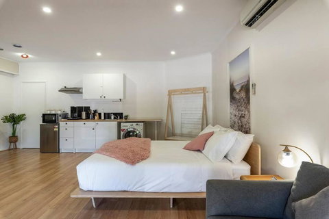 Gawler Townhouses 1b - Accommodation Nelson Bay 4