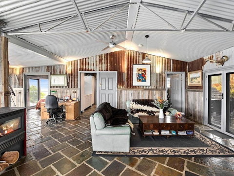 Golden Ash Grove Eco Farm - Nelsons Bay Accommodation 4