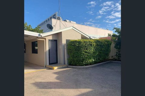 Fully Furnished Modern Unit In Centre Of City - Accommodation Nelson Bay 0