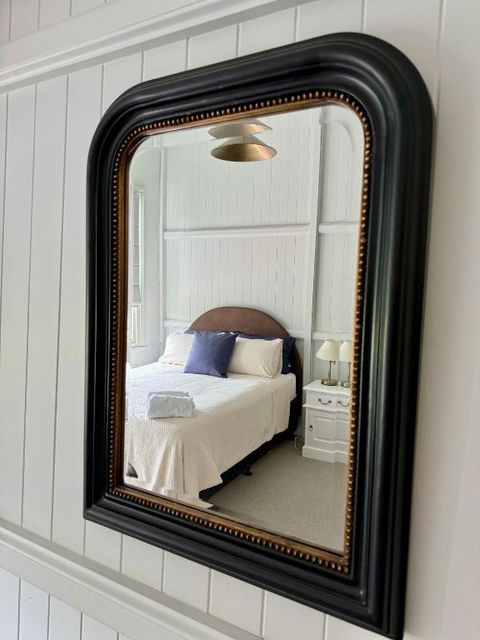 Grand Old Crow Hotel - Accommodation Nelson Bay 2