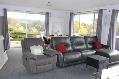 Greens Beach Escape - Accommodation Nelson Bay 4