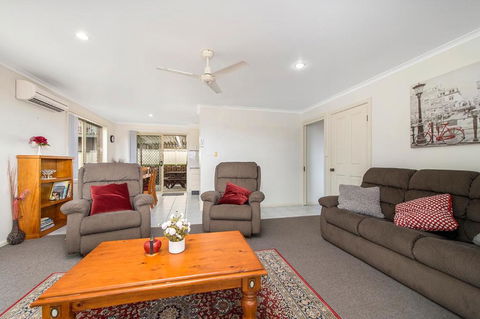 H1211 Mission Terrace Lakewood Heights Estate - Accommodation Nelson Bay 2