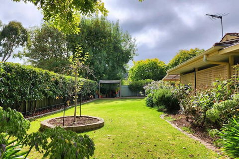 Hahndorf Home, Walk To Main St, Sleeps 8 - Accommodation Nelson Bay 3