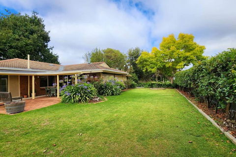 Hahndorf Home, Walk To Main St, Sleeps 8 - Accommodation Nelson Bay 2