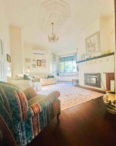 Hilltop Cottage - Nelsons Bay Accommodation 0